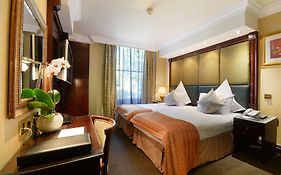 Premier Inn Notting Hill 4*